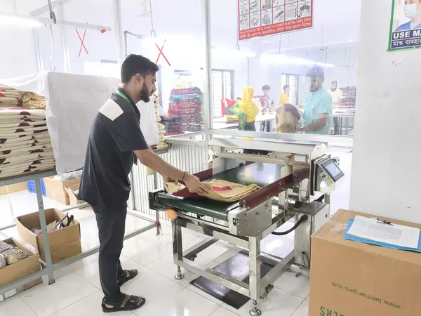 Metal Detection & Packing